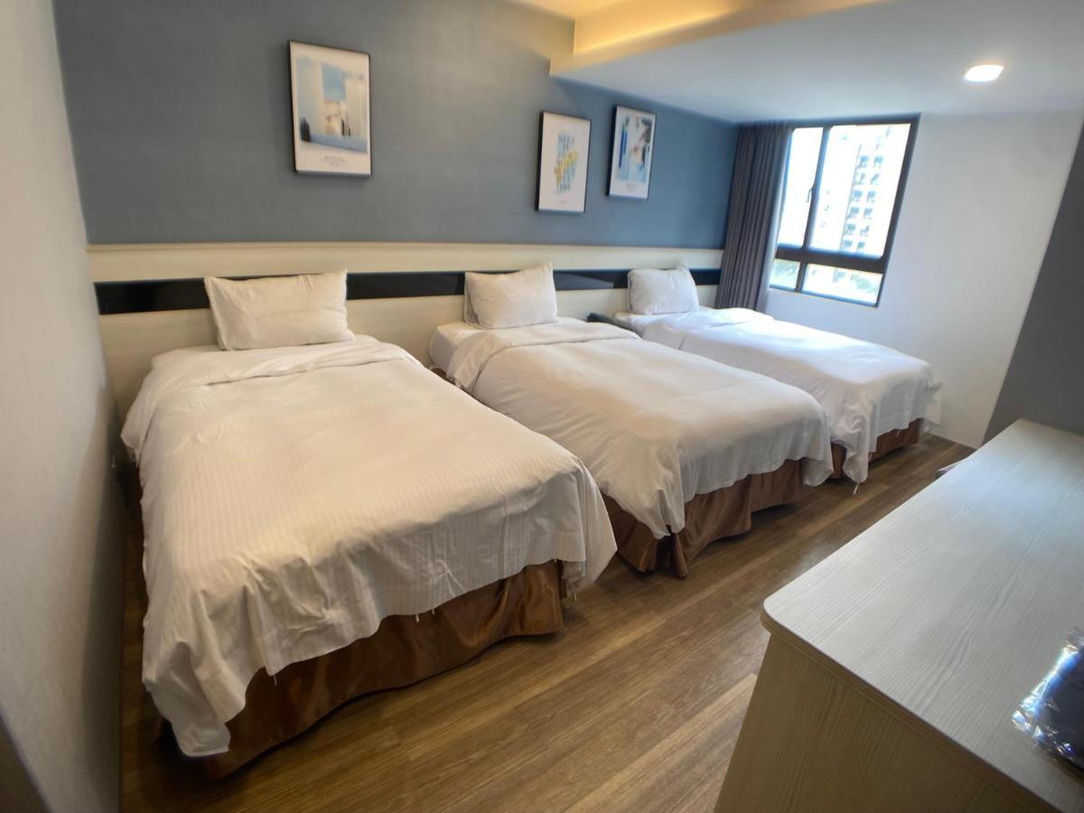 Bonjour Hotel Taichung Exterior photo