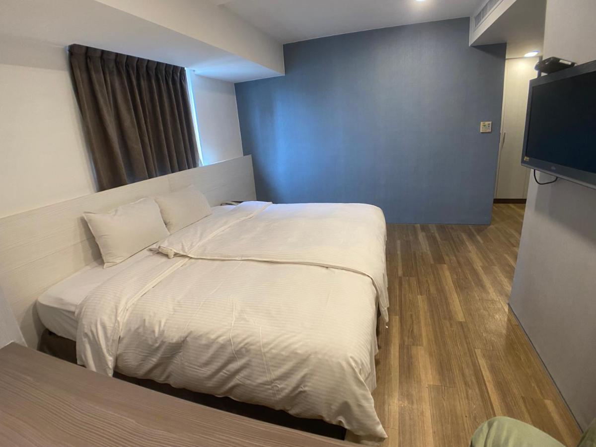 Bonjour Hotel Taichung Exterior photo