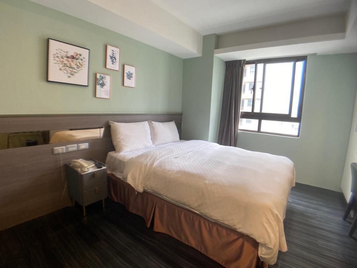 Bonjour Hotel Taichung Exterior photo