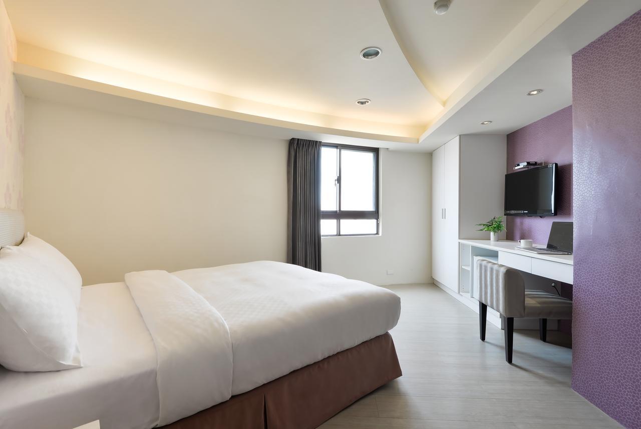 Bonjour Hotel Taichung Exterior photo